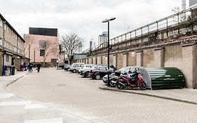 Lovely 2 Bedroom Apartment Near South Bank